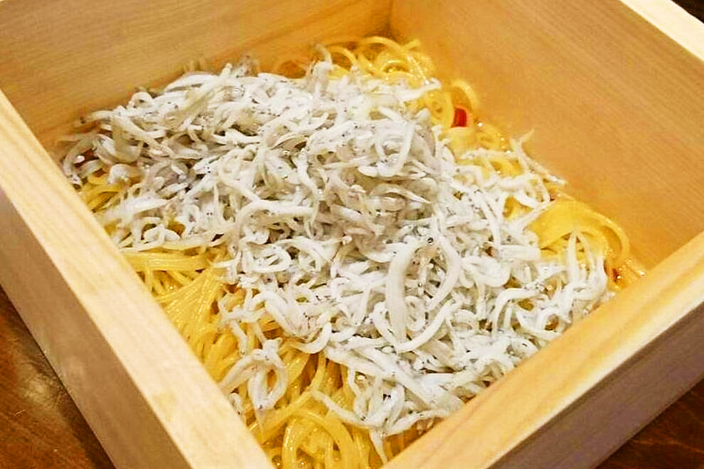 シラスぶっかけペペロンチーノ